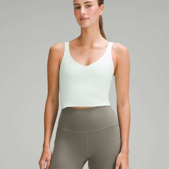 In search of  LULULEMON *DO NOT BUY* - Picture 7 of 9